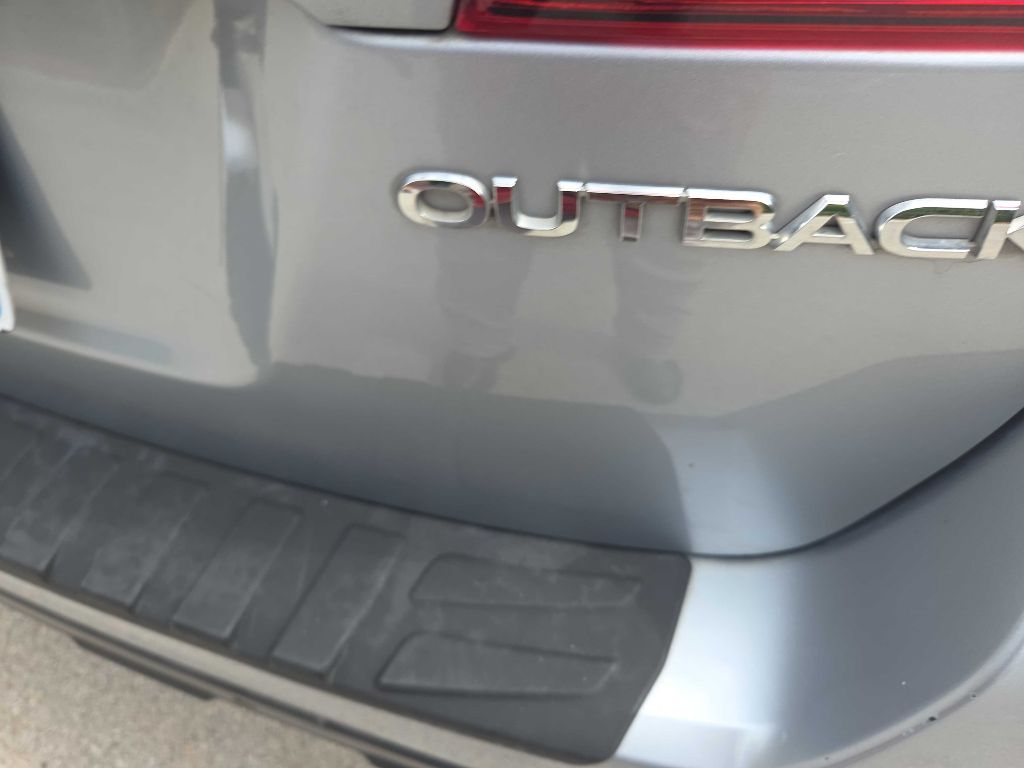 Photo 16 of this SUBARU OUTBACK