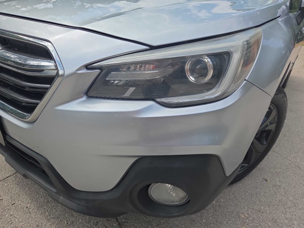 Photo 12 of this SUBARU OUTBACK