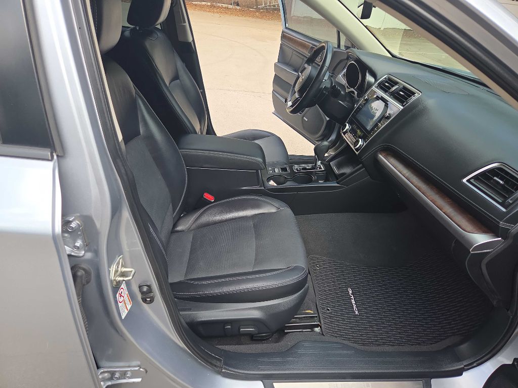 Photo 30 of this SUBARU OUTBACK