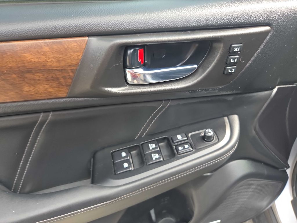 Photo 19 of this SUBARU OUTBACK