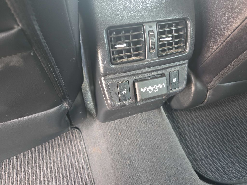 Photo 24 of this SUBARU OUTBACK