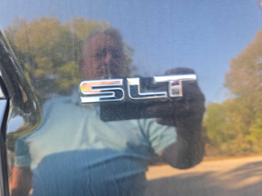 Photo 17 of this GMC ACADIA