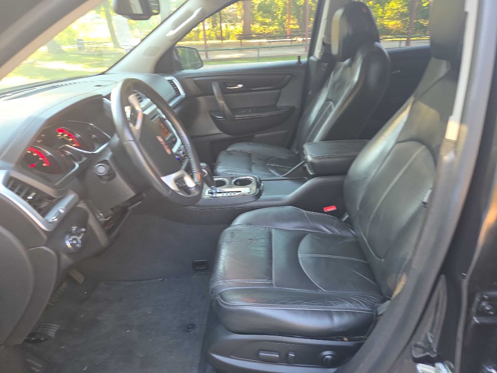 Photo 21 of this GMC ACADIA