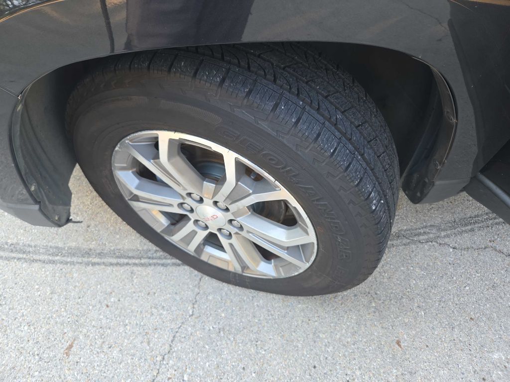 Photo 13 of this GMC ACADIA