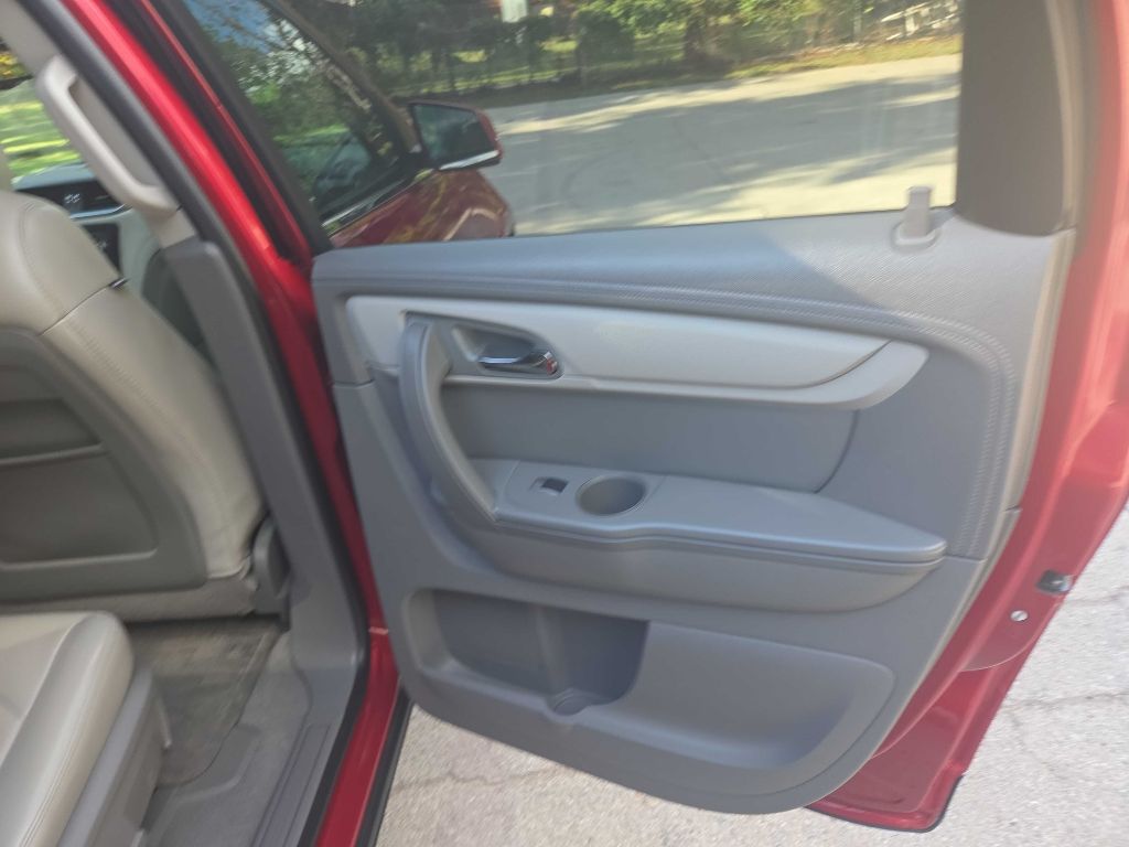 Photo 27 of this CHEVROLET TRAVERSE