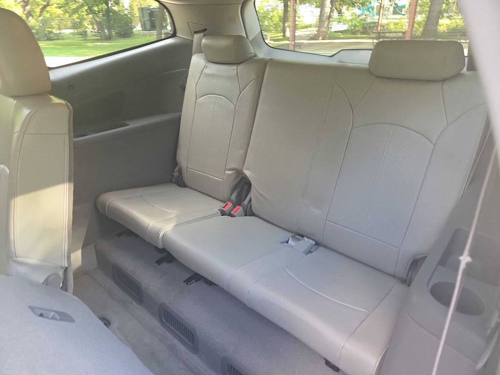 Photo 20 of this CHEVROLET TRAVERSE