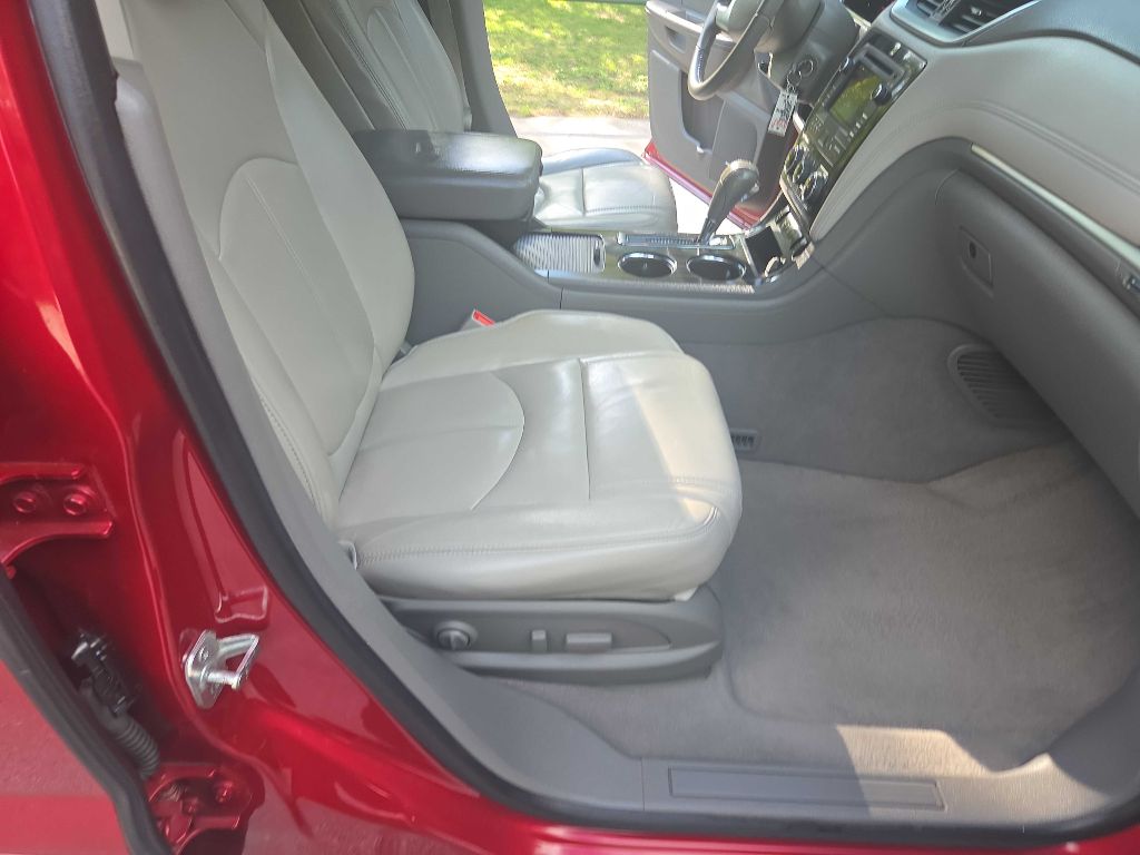 Photo 31 of this CHEVROLET TRAVERSE