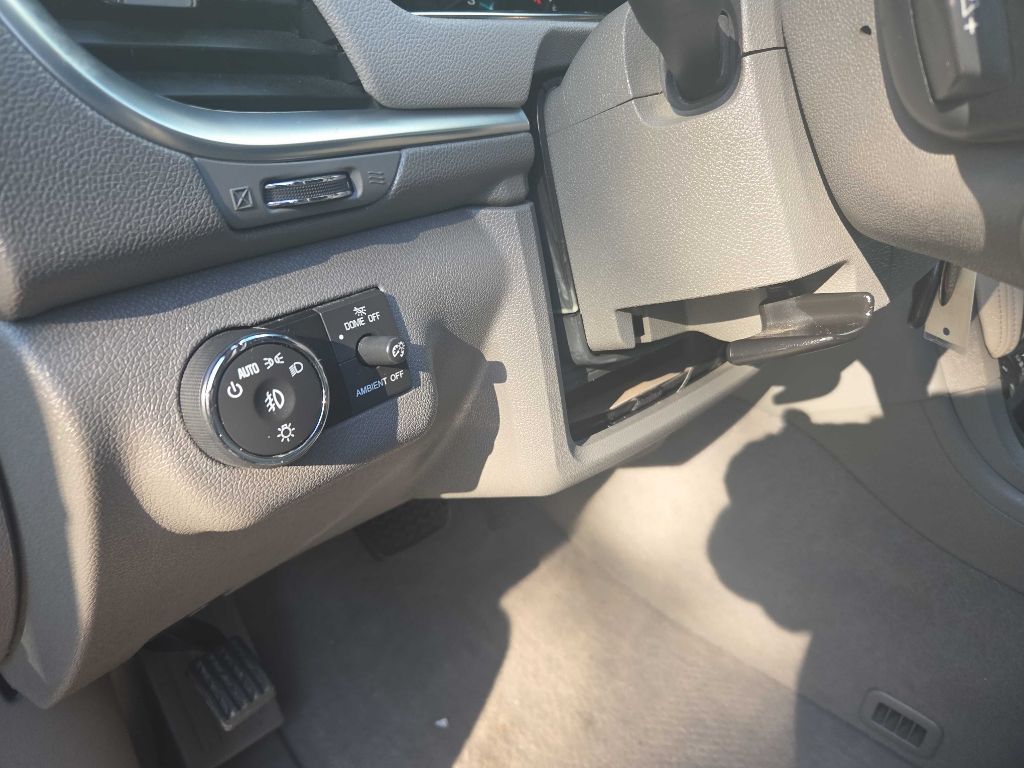 Photo 32 of this CHEVROLET TRAVERSE