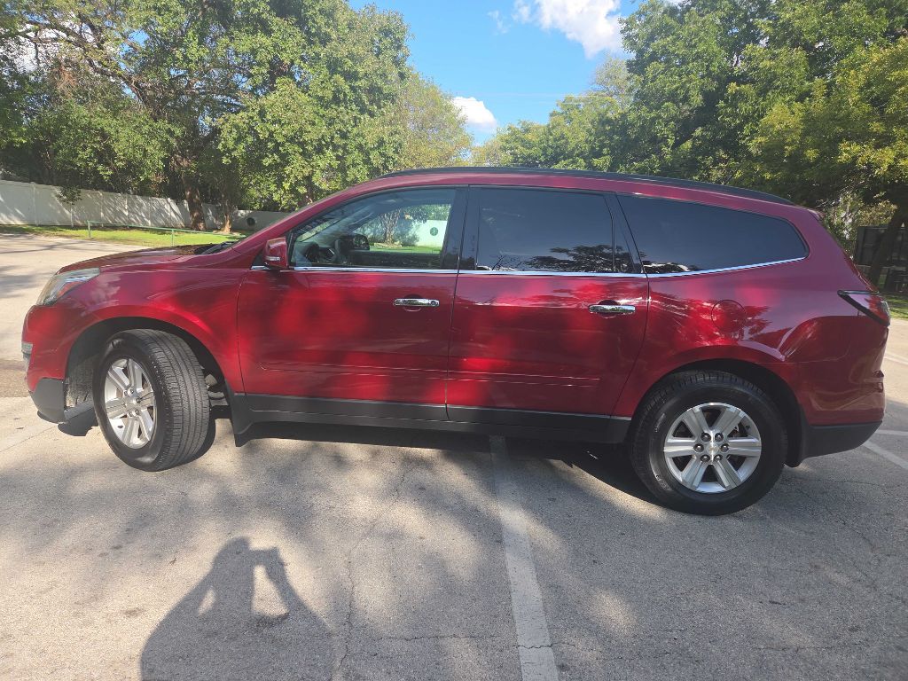 Photo 3 of this CHEVROLET TRAVERSE