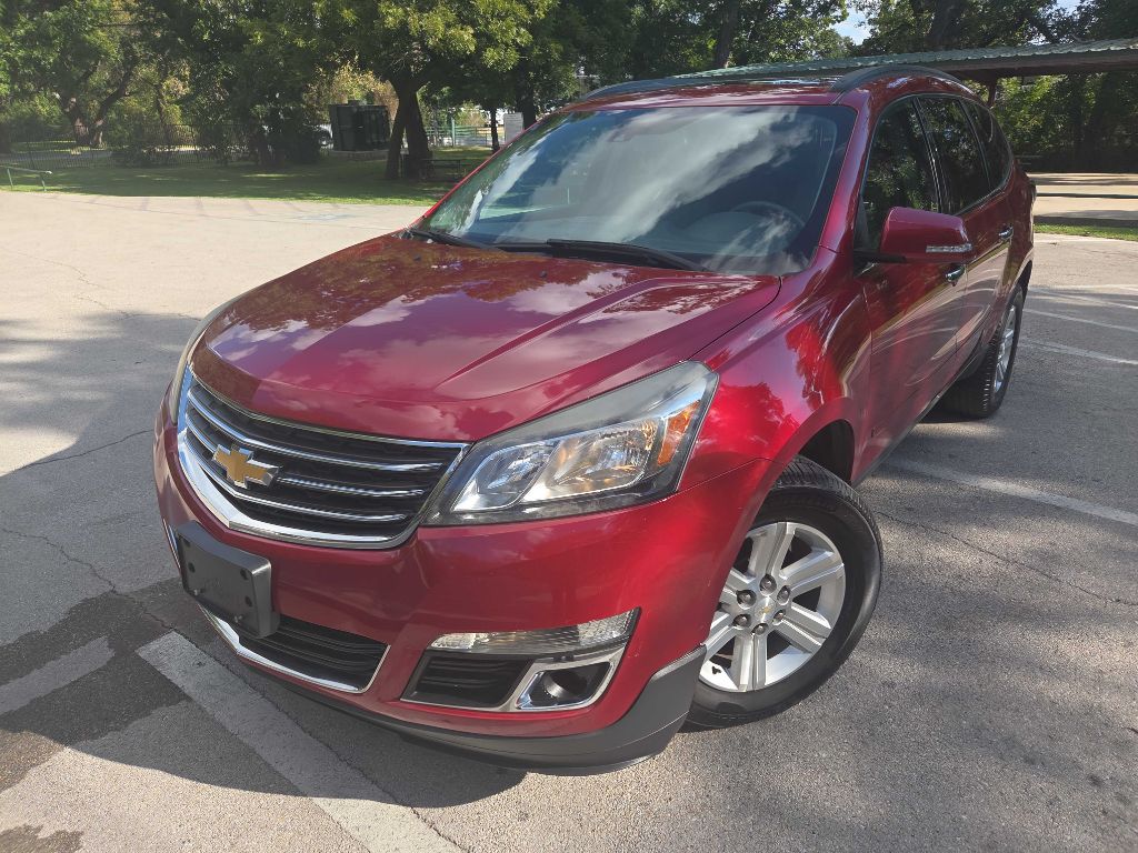 Photo 2 of this CHEVROLET TRAVERSE