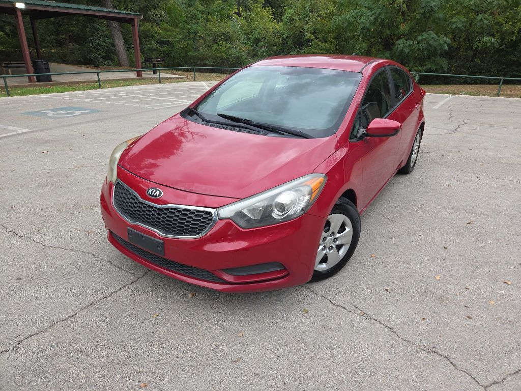 Photo 2 of this KIA FORTE