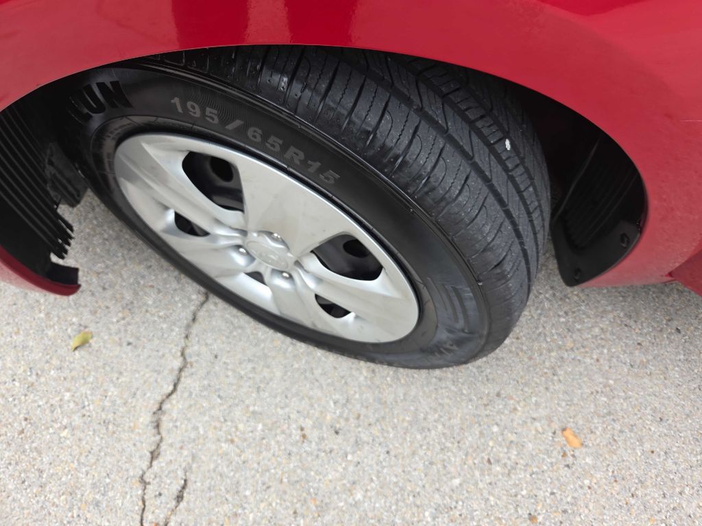 Photo 12 of this KIA FORTE