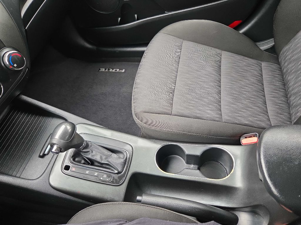 Photo 26 of this KIA FORTE