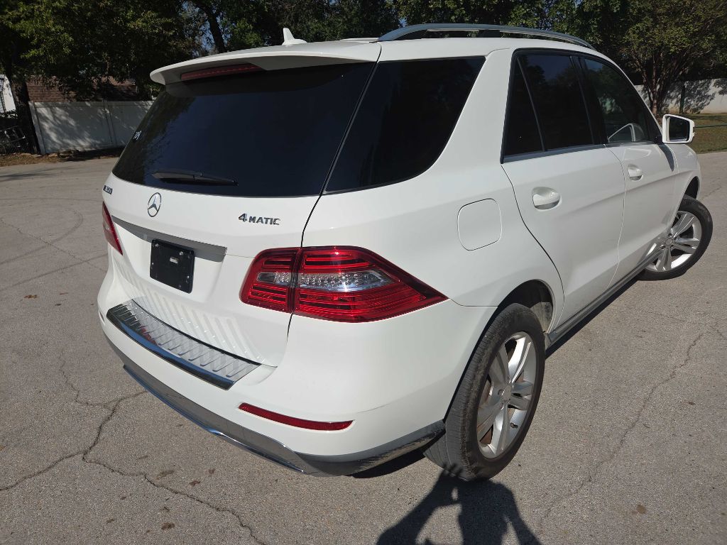 Photo 5 of this MERCEDES-BENZ ML