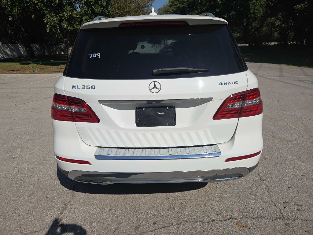 Photo 4 of this MERCEDES-BENZ ML