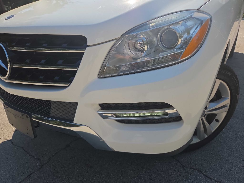 Photo 11 of this MERCEDES-BENZ ML