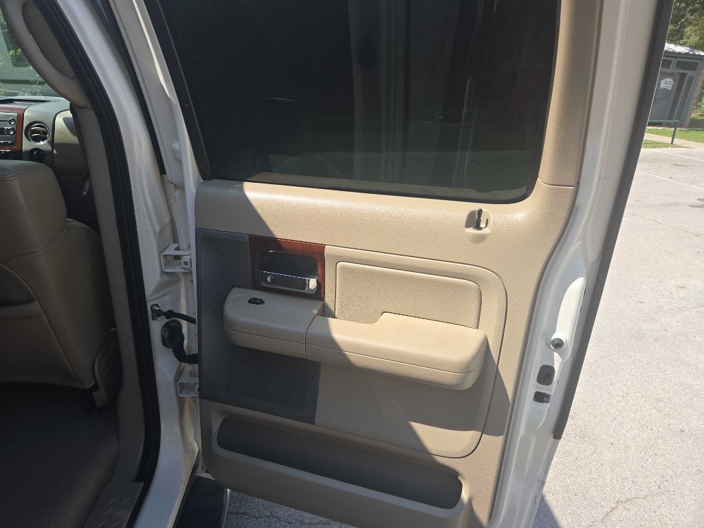 Photo 27 of this FORD F150