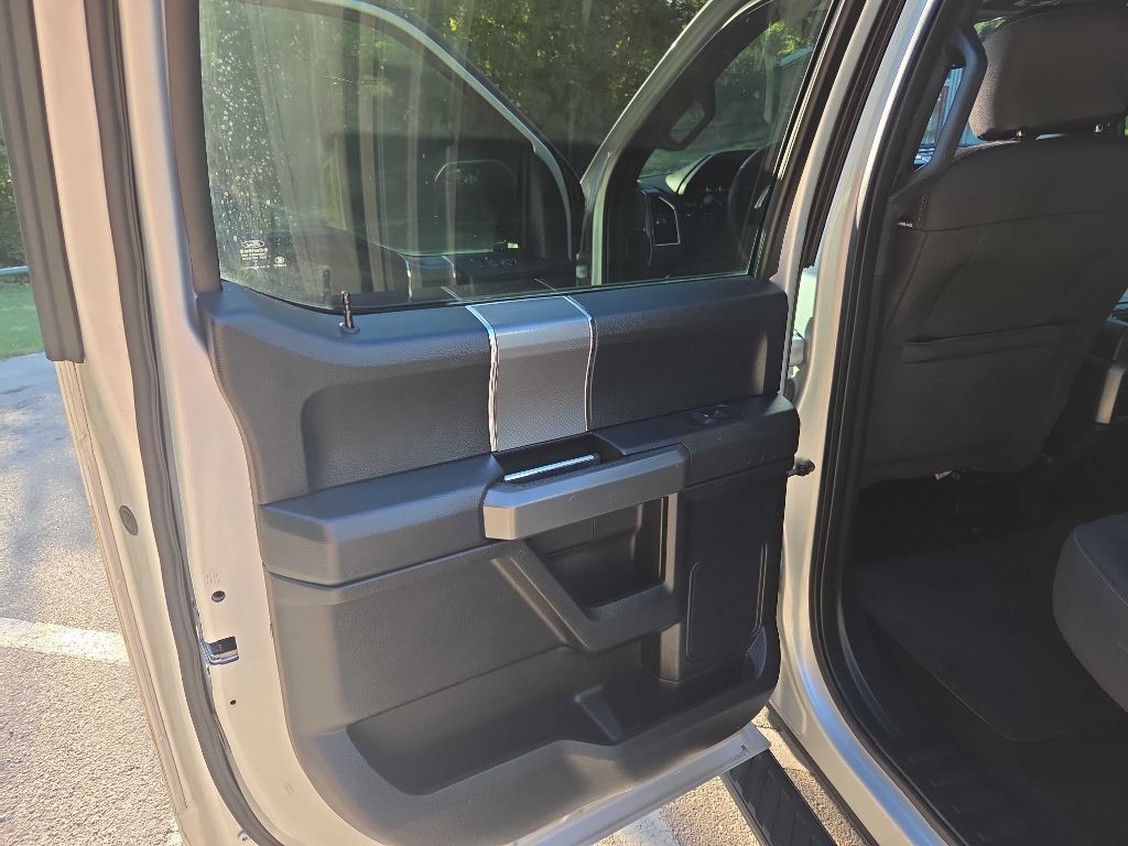 Photo 22 of this FORD F-150