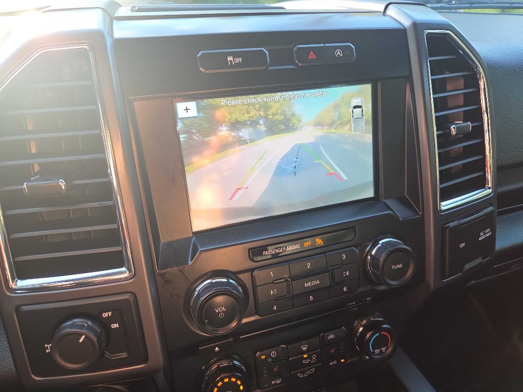 Photo 32 of this FORD F-150