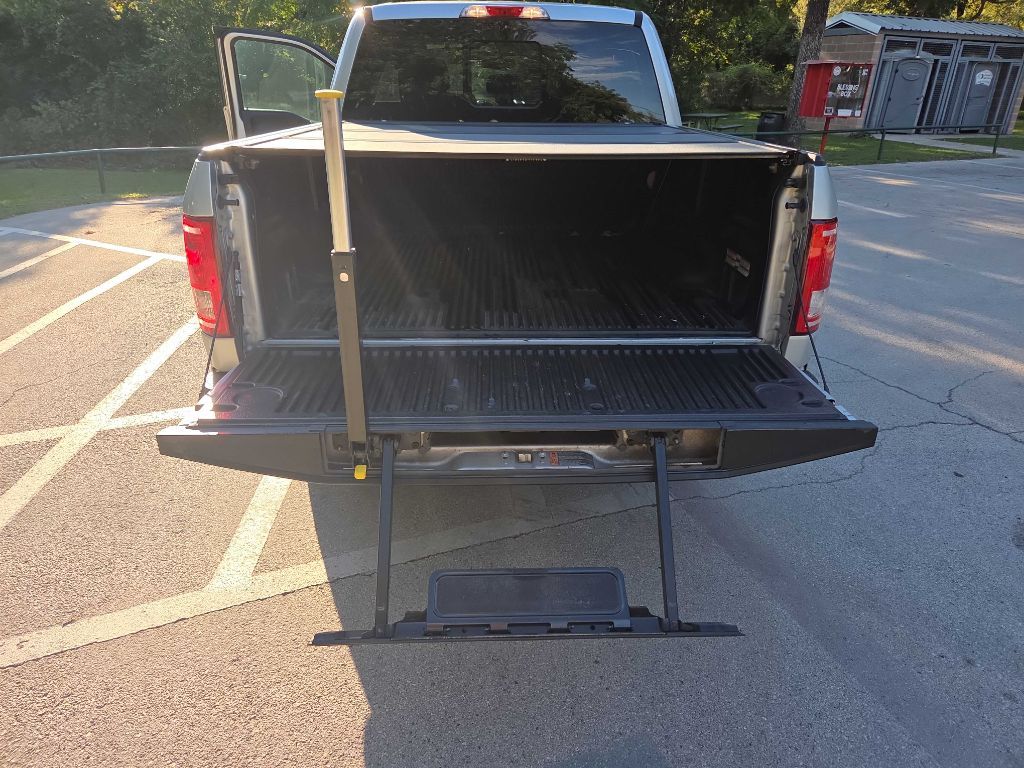 Photo 19 of this FORD F-150