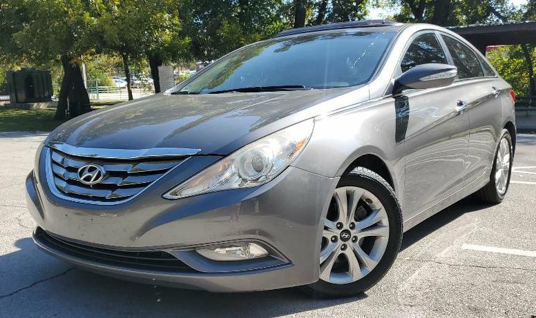 2011 HYUNDAI SONATA