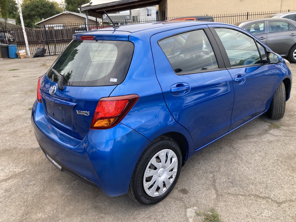Photo 5 of this TOYOTA YARIS
