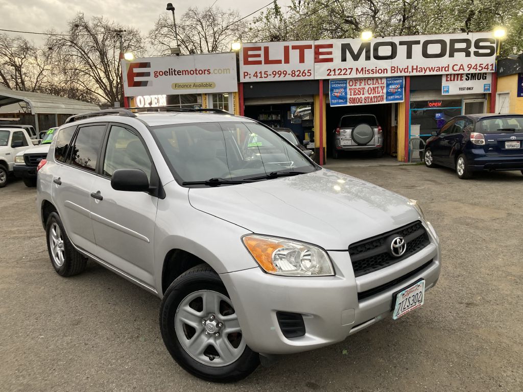 Photo 2 of this TOYOTA RAV4
