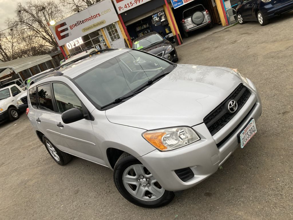 Photo 3 of this TOYOTA RAV4