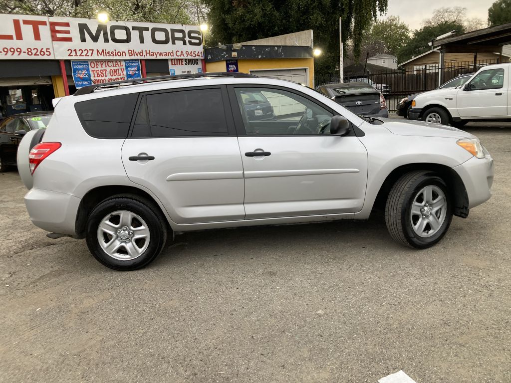 Photo 4 of this TOYOTA RAV4