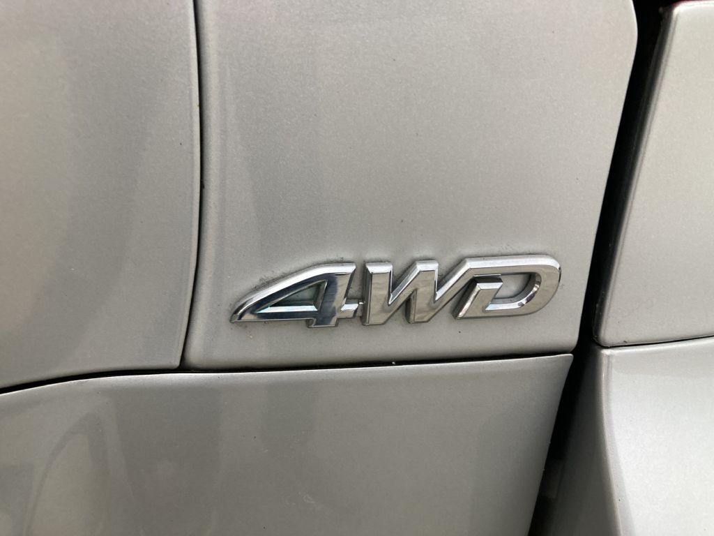 Photo 15 of this TOYOTA RAV4