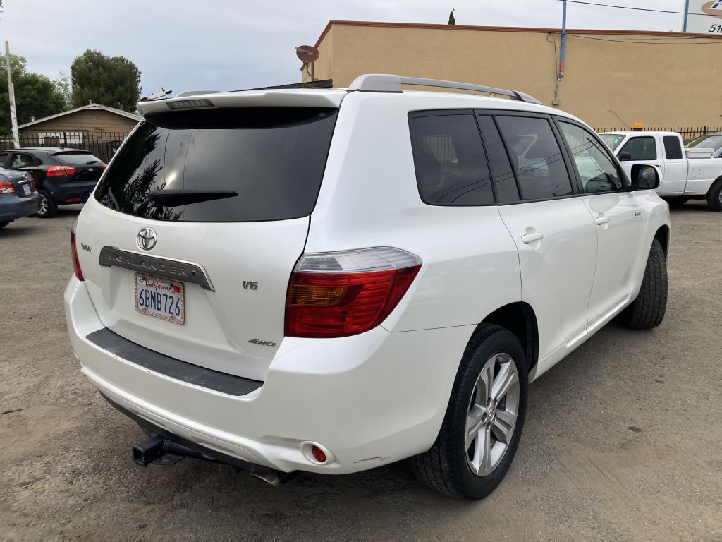 Photo 5 of this TOYOTA HIGHLANDER