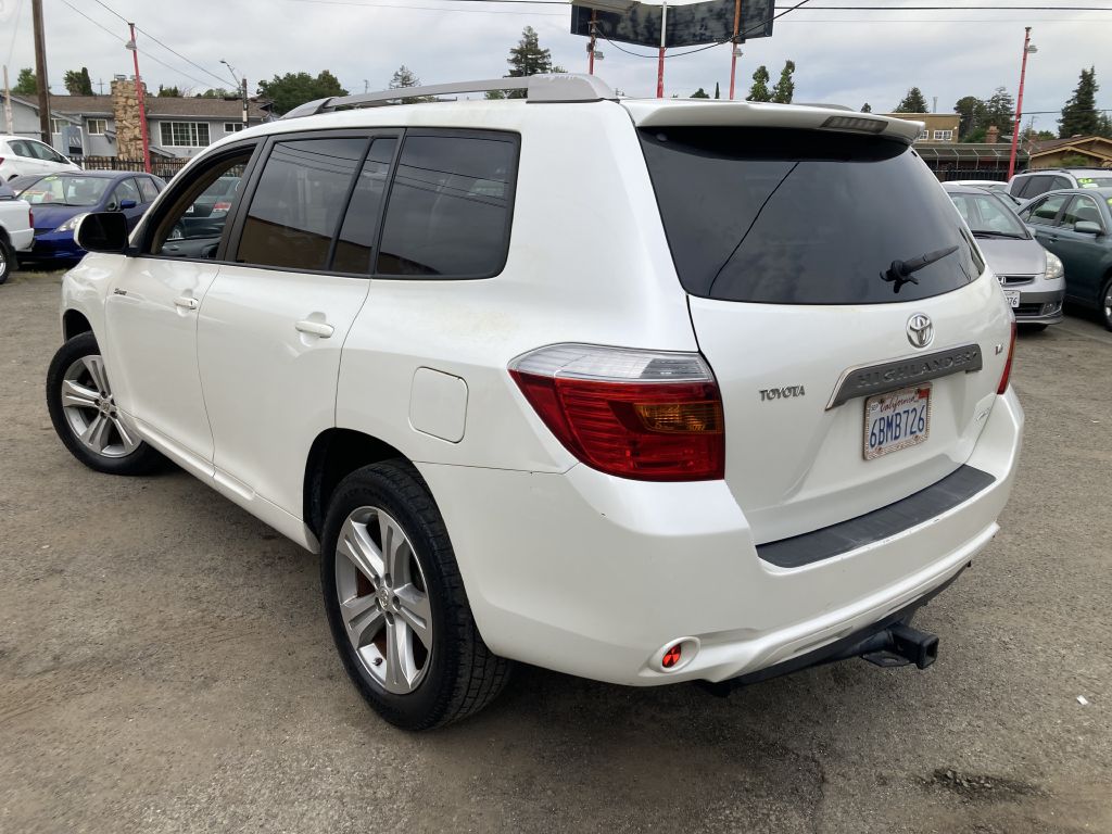 Photo 7 of this TOYOTA HIGHLANDER