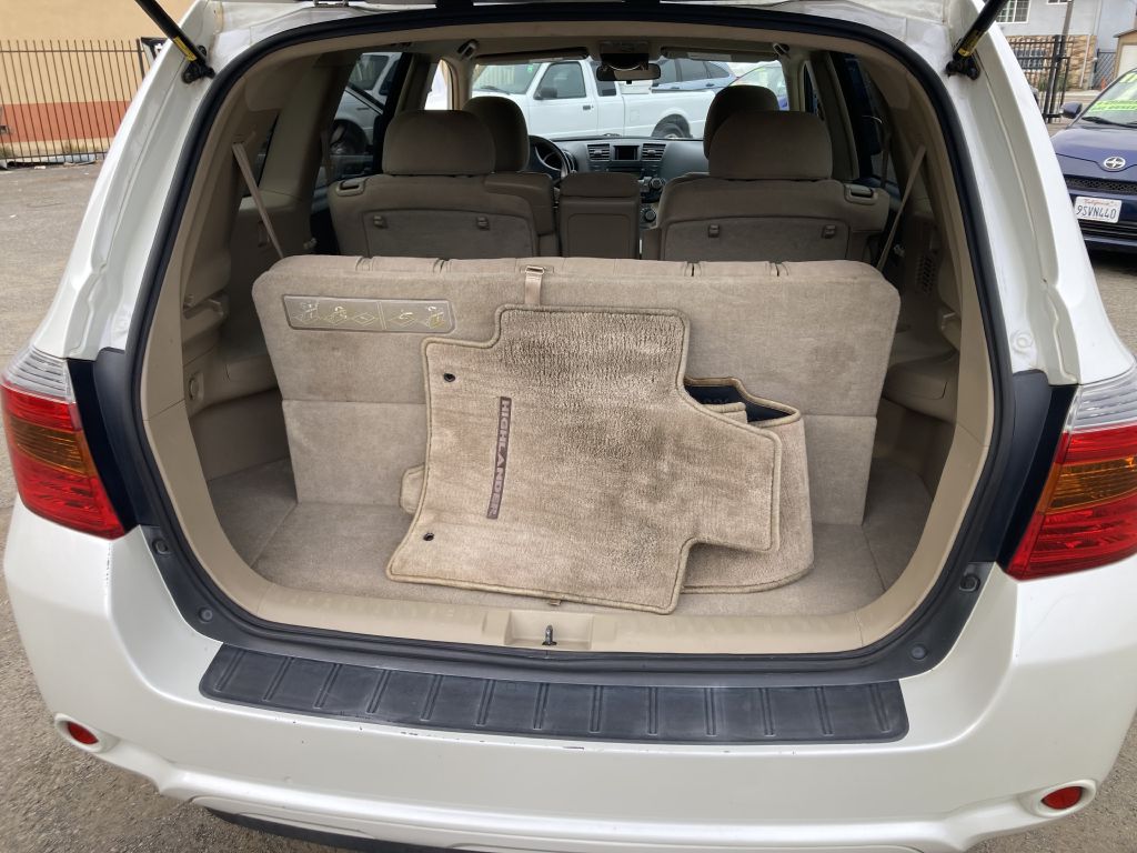 Photo 16 of this TOYOTA HIGHLANDER
