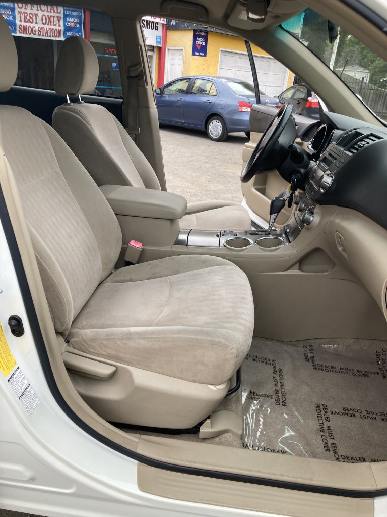 Photo 19 of this TOYOTA HIGHLANDER