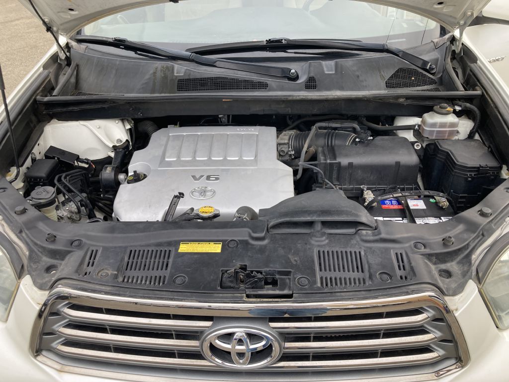 Photo 21 of this TOYOTA HIGHLANDER