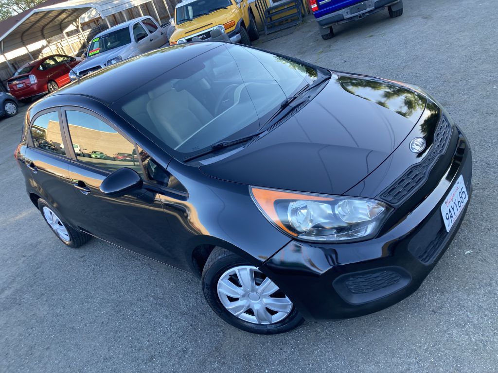 Photo 3 of this KIA RIO