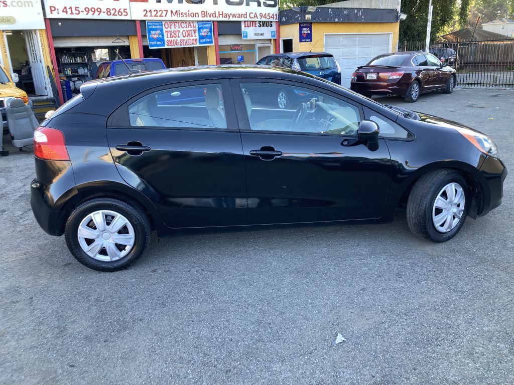 Photo 4 of this KIA RIO