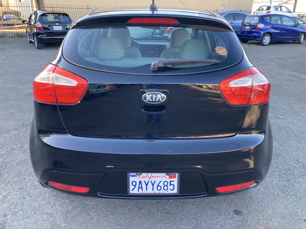 Photo 6 of this KIA RIO