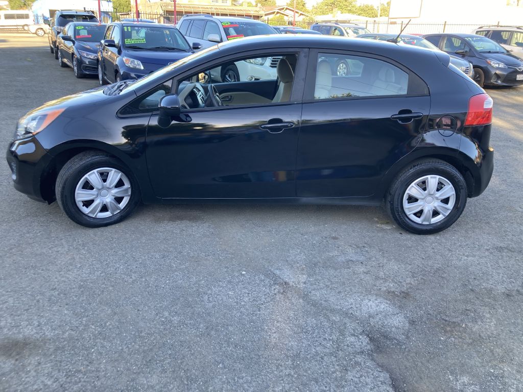 Photo 8 of this KIA RIO