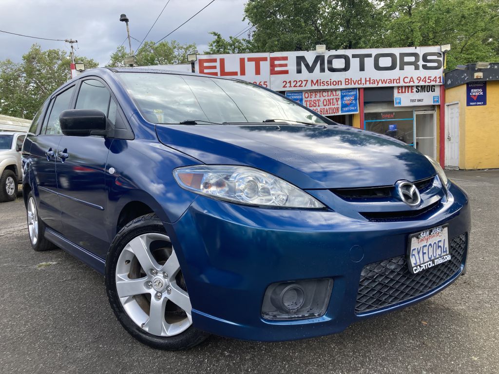 Photo 2 of this MAZDA 5