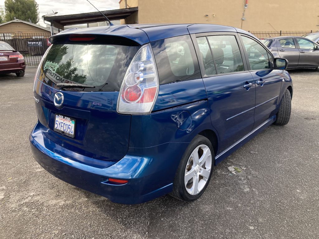 Photo 6 of this MAZDA 5