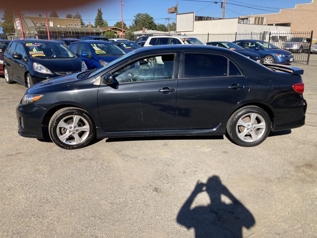 Photo 7 of this TOYOTA COROLLA S