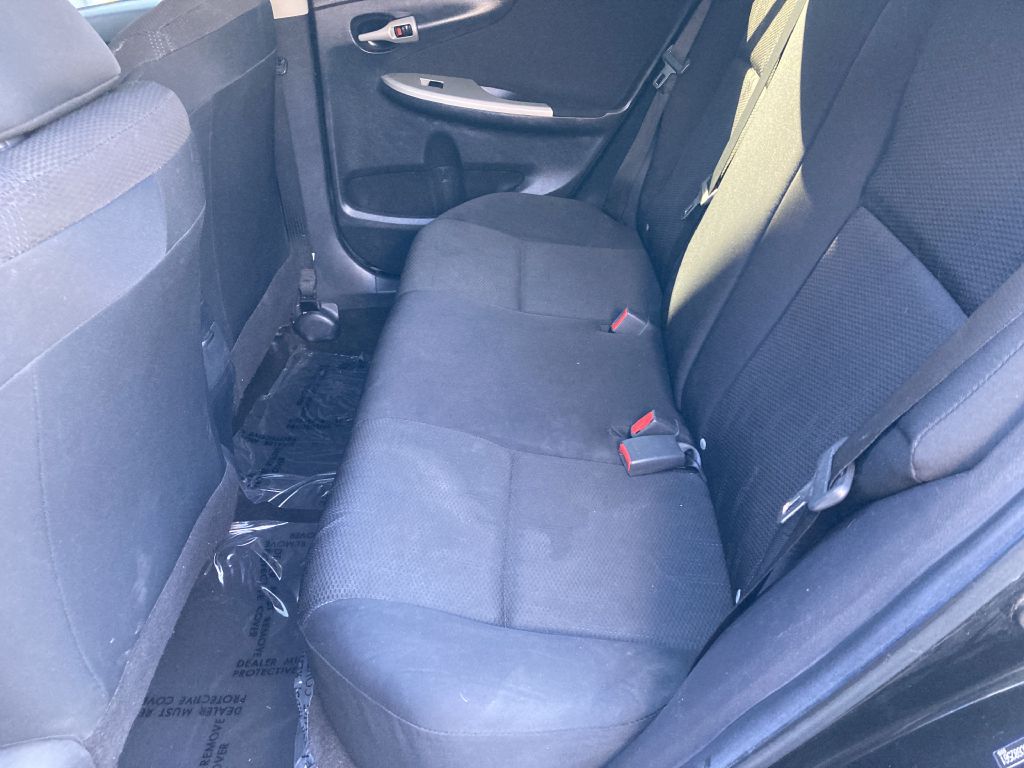 Photo 16 of this TOYOTA COROLLA S