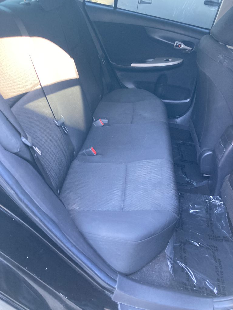 Photo 19 of this TOYOTA COROLLA S