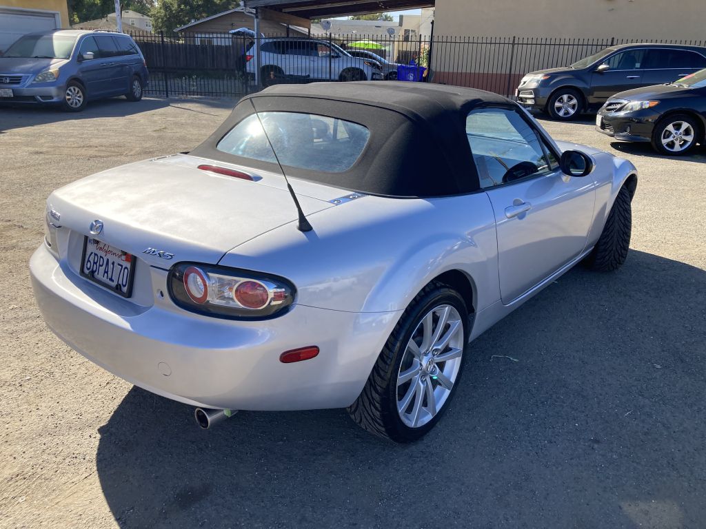 Photo 4 of this MAZDA MX-5 MIATA
