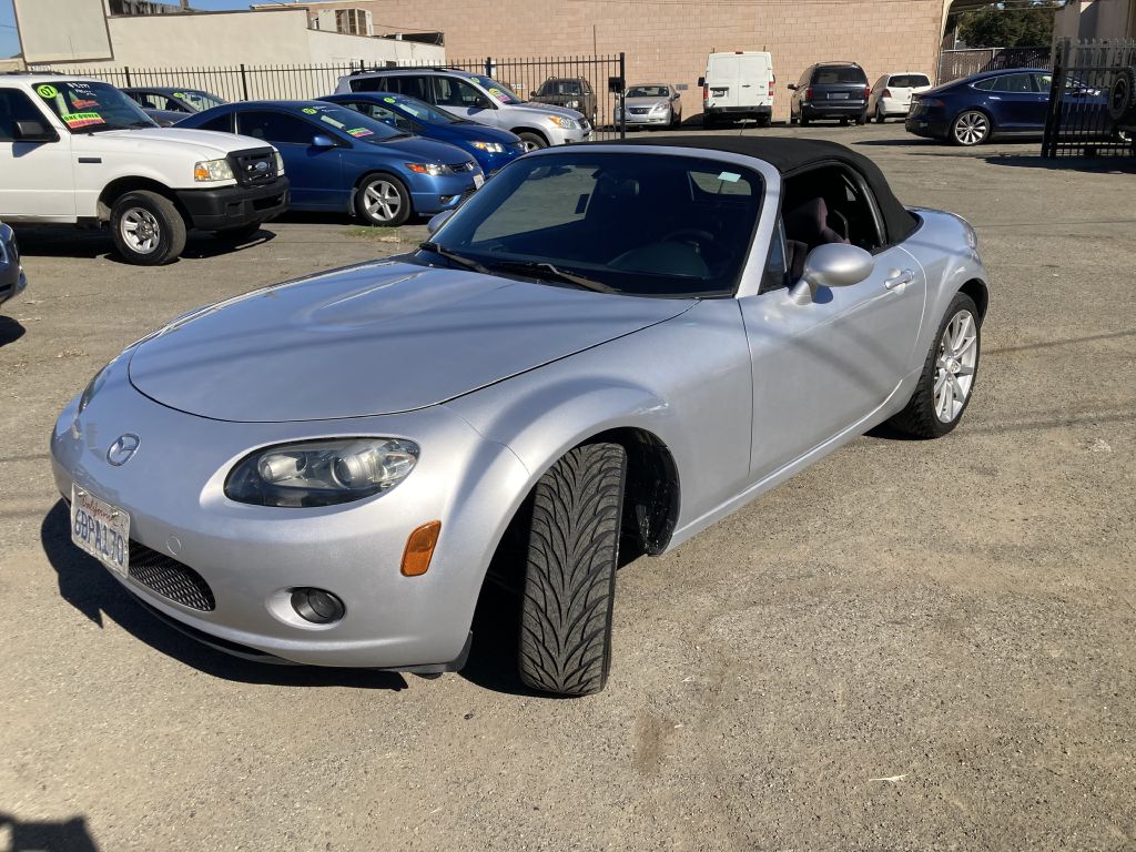 Photo 8 of this MAZDA MX-5 MIATA
