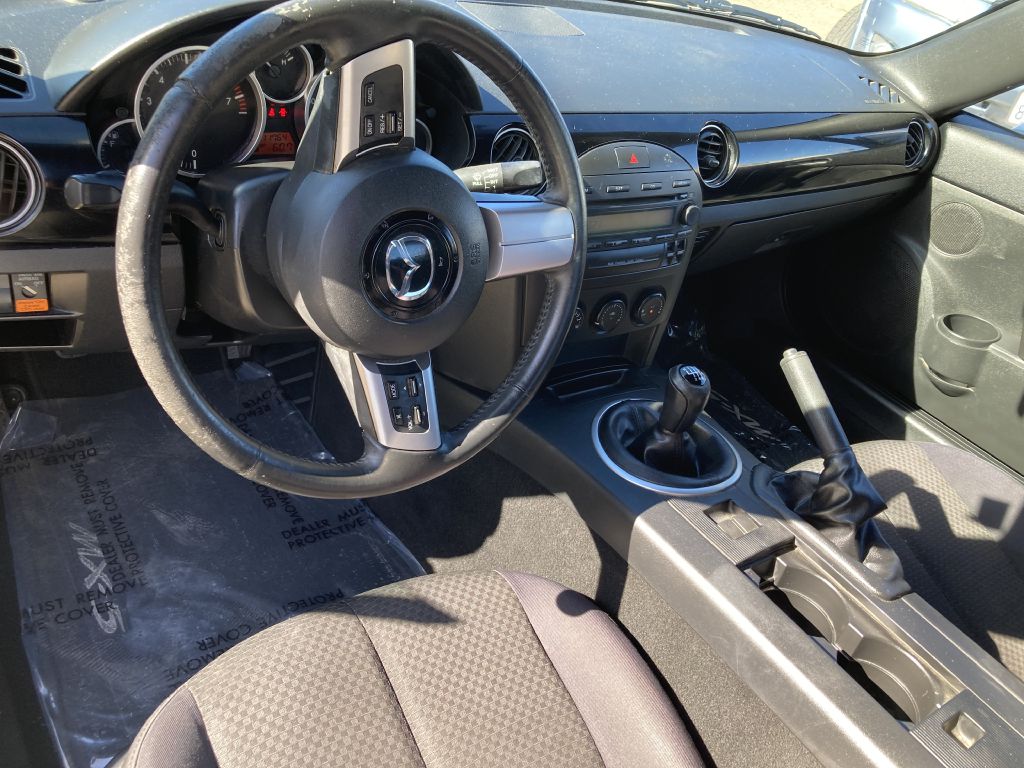 Photo 12 of this MAZDA MX-5 MIATA