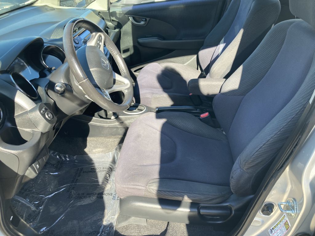 Photo 15 of this HONDA FIT