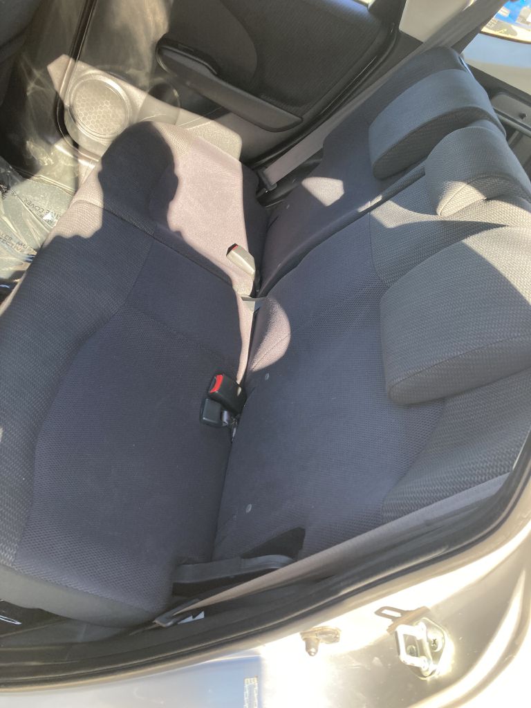 Photo 19 of this HONDA FIT