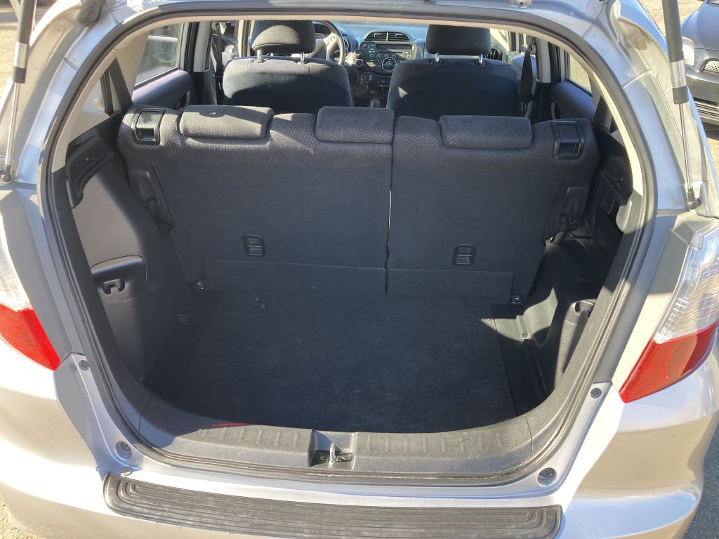 Photo 21 of this HONDA FIT